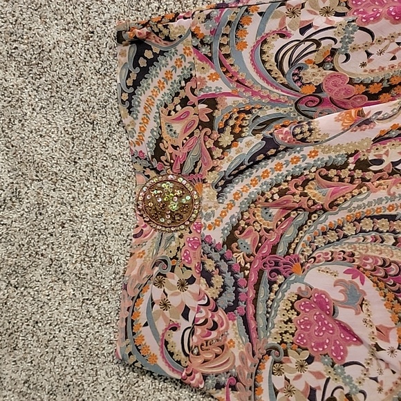 Asymmetrical Skirt - Picture 2 of 7